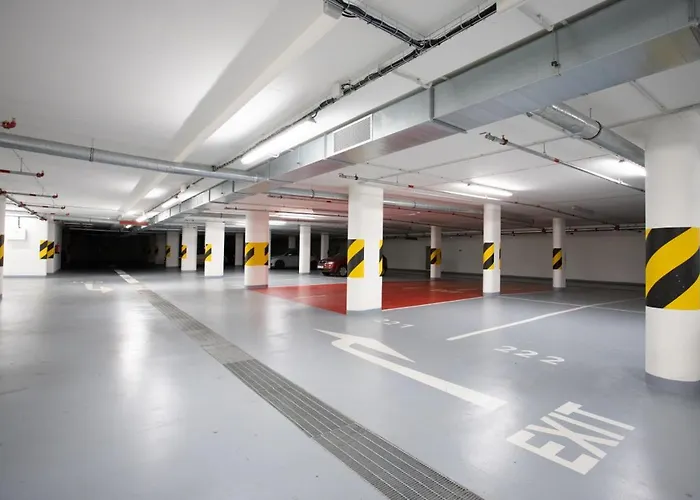 Oscar With Garage Praga